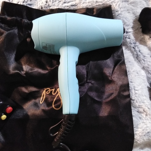 Sold YT Mini Turbo on-the-go Hair Dryer - Picture 6 of 6